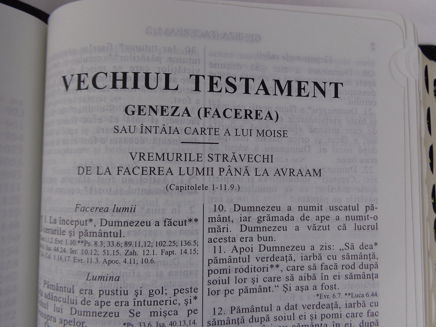 Black Genuine Leather Romanian Bible / Thumb Index, Golden Edges / Biblia sau Sfanta Scriptura Cu Trimiteri / Words of Christ in Red / Traducerea Dumitru Cornilescu 057TI Series 2015 Print